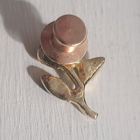 Gold Rose Red Rhinestone Flower Vintage Lapel Pin Tie Tack Brooch - Picture 4 of 4